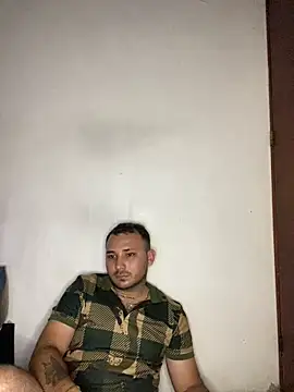 Show modela maximo_torreychelli na web-kameri
