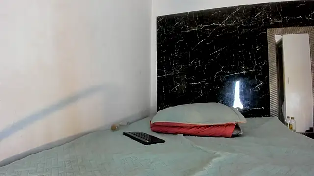 Adrian_Wolf – Naživo XXX chat