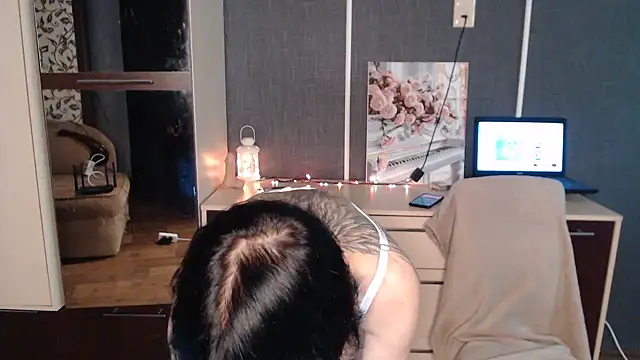 Chat +18 de AmoraLuv ao vivo