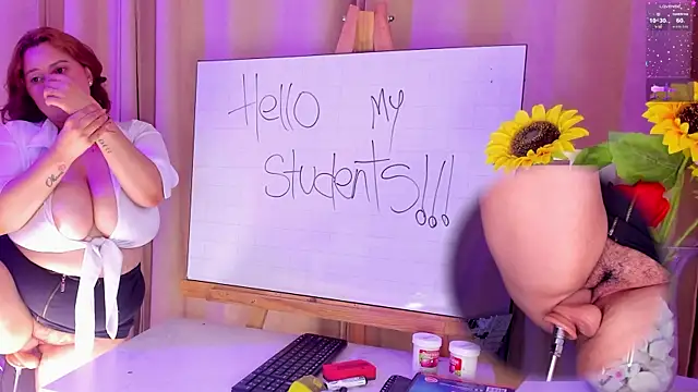 XXX chat uživo modela LunaPleasure
