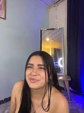 Chat +18 de Emilyy05_ ao vivo