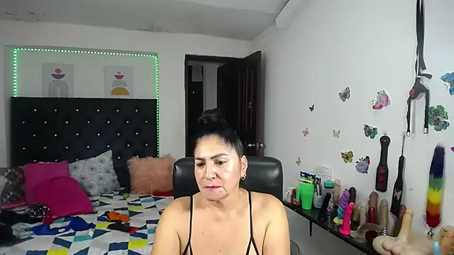 צ'אט XXX בשידור חי של mature_bigboobs10