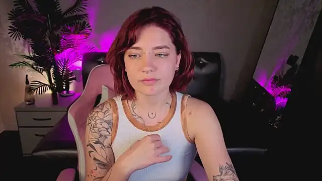 Nikki_Gringer Adlı Modelin Canlı XXX Sohbeti