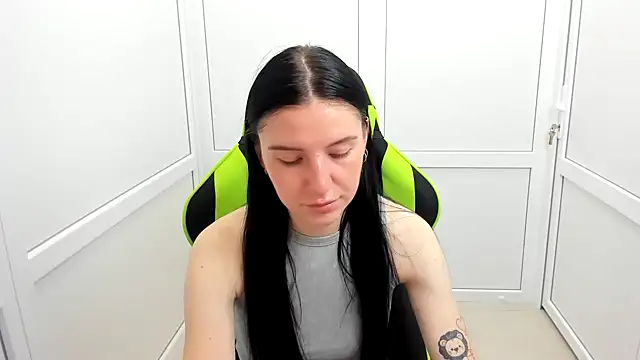 Chat +18 de PatteMeoww ao vivo