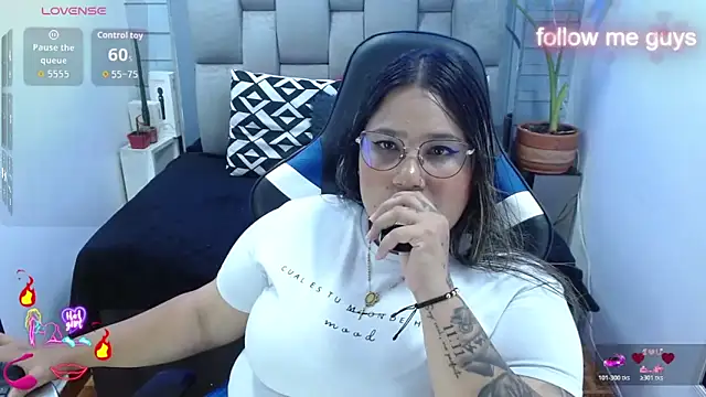 evelin_zaens élő XXX-chatje