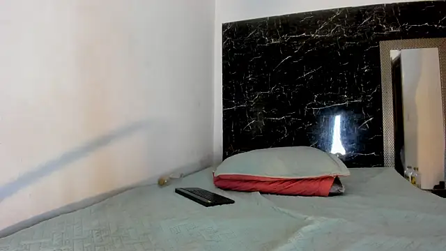 Chat XXX ao vivo de Adrian_Wolf