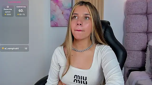 1Sloppy_Fox4 Live XXX-chat