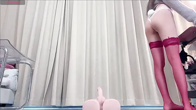 Yr_kitten_333 Show Webcam