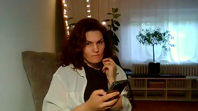 Ms-Lust1- – Naživo XXX chat