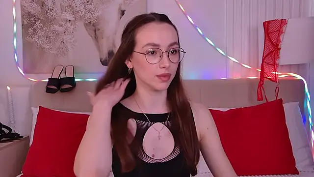 Emily_Simon: онлайн-секс-чат