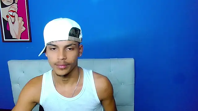 Chat +18 de Angel_foxc13 ao vivo