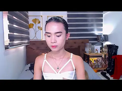 Chat +18 de JuicyCockThea ao vivo