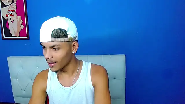 XXX chat uživo modela Angel_foxc13