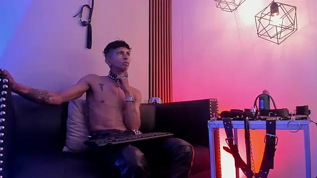 Онлайн чат XXX Maximoking26
