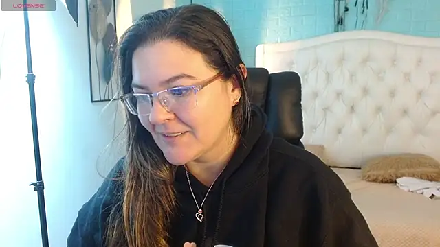 MsJossie Chat XXX live
