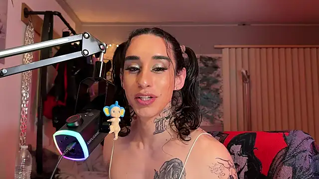 xoFrankien Live XXX chat