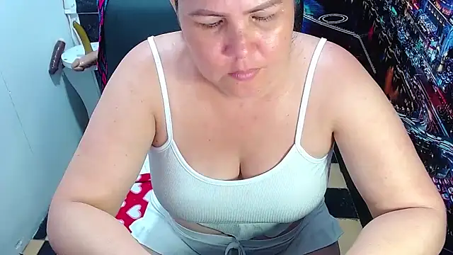 Chat XXX en directo de tila_nastyy