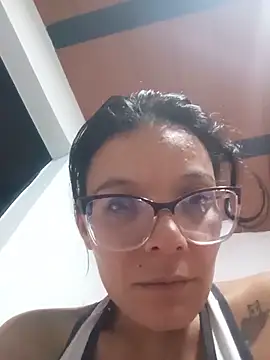 Chat +18 de LunaArias ao vivo
