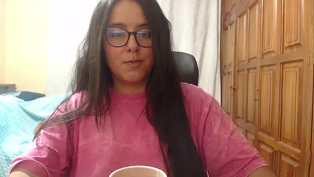 Chat +18 de Venus_cat_ ao vivo