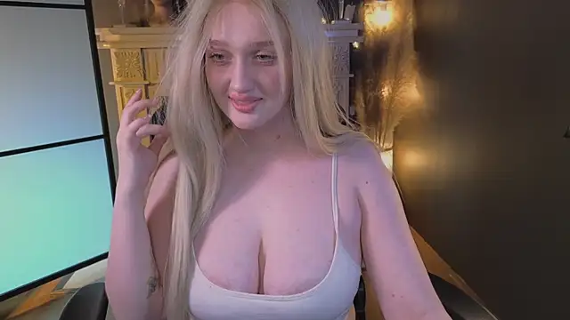 ELLIEJAY élő XXX-chatje