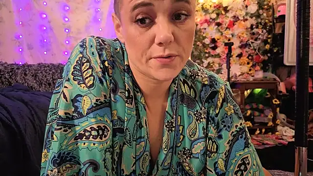 infinirose XXX чат на живо
