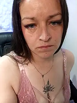 Chatroom XXX en direct de Isa_bluee