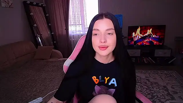 XXX chat uživo modela yoursLina