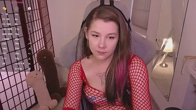 Mira_Falls élő XXX-chatje