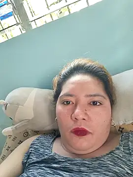 แชท XXX สดของ naughtiestmumknky99