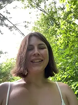 Živý XXX chat JessieeFlirty