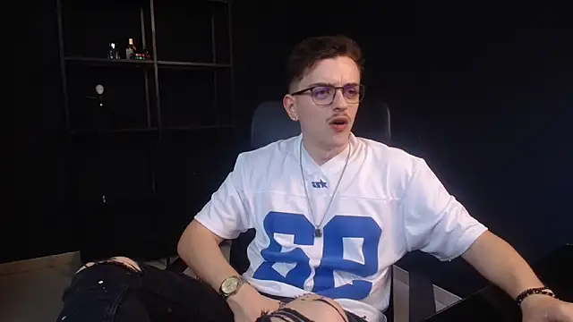 Chat XXX Live FelixStarkk