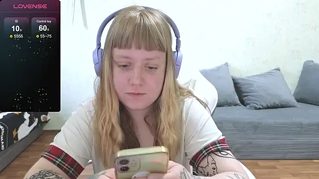 June_shy0's Live XXX Chat