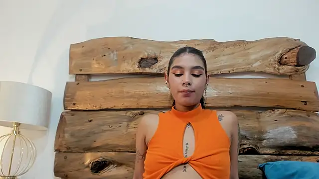 แชท XXX สดของ LeandraEvanz