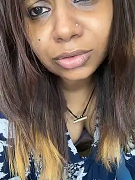 دردشة Malika_Secrets الجنسية المباشرة