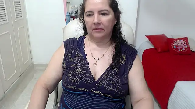 Онлайн чат XXX leonela_69
