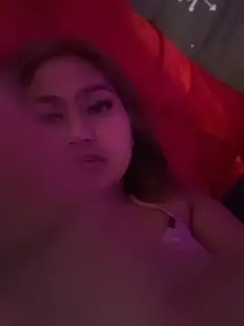 vien_pussy69 Pertunjukan Webcam