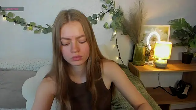 HoneyEmilly élő XXX-chatje