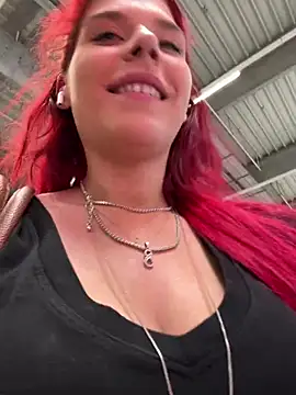 RiriRoseey live XXX chat
