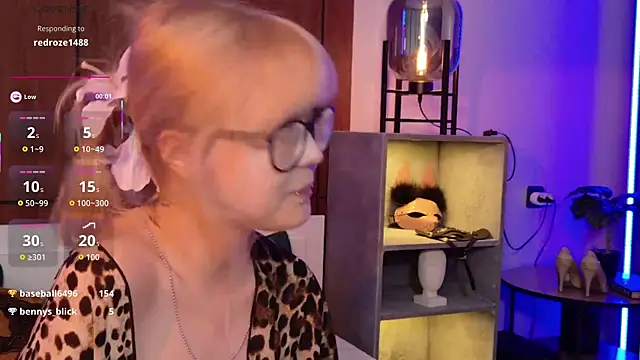 MoliQin live XXX chat