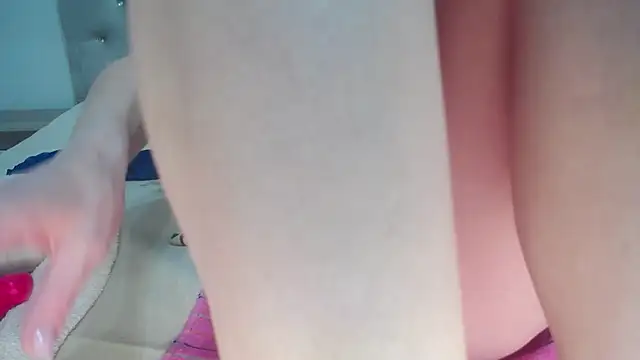 CandySquirtsのライブXXXチャット