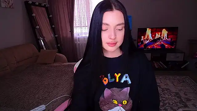 yoursLina's Live XXX Chat