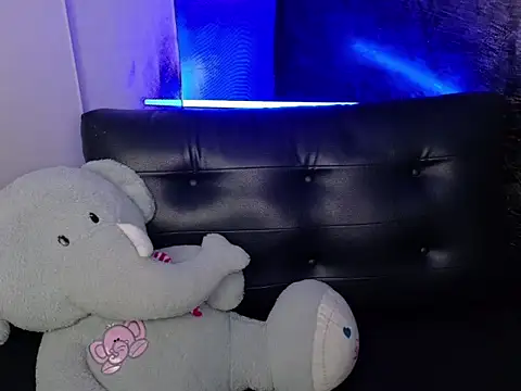 Shadai_Ross' Live XXX Chat
