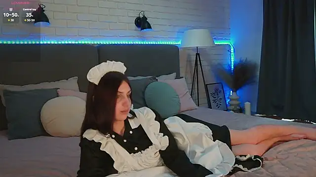 Kira_Moonnn Chat XXX in diretta