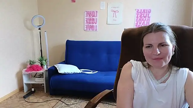Mirabelle_Velvet's Live XXX Chat