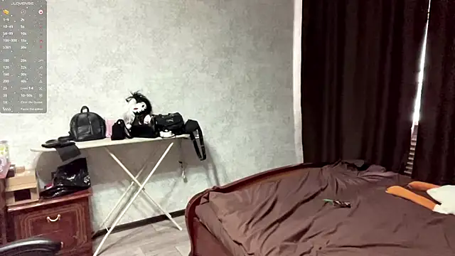 ActedMlin live XXX chat