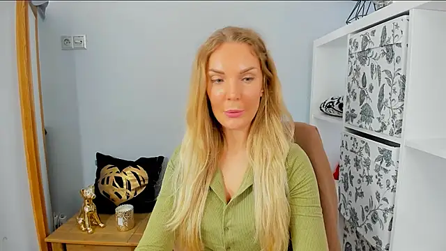 Chatroom XXX en direct de AulloraHoney