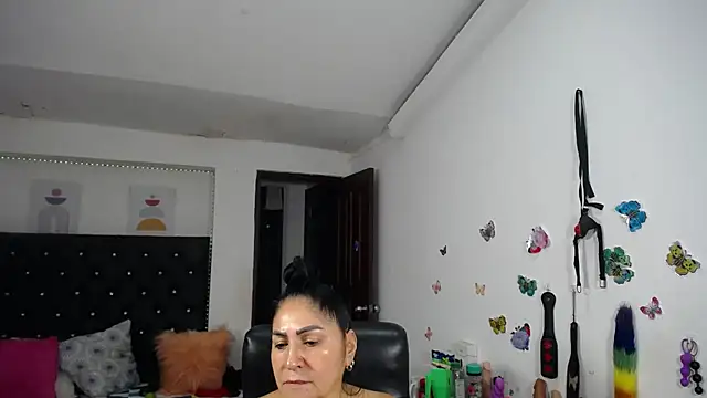 Онлайн чат XXX mature_bigboobs10