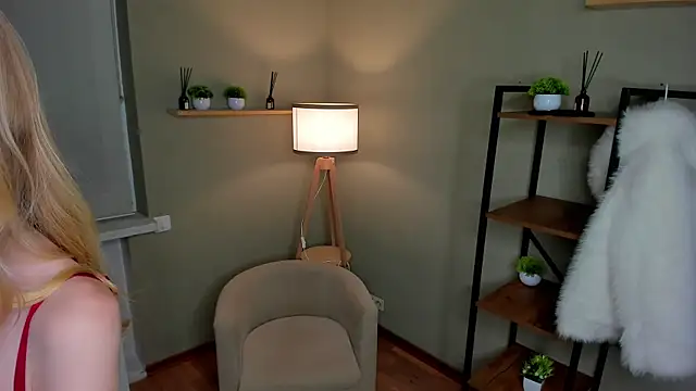 PlushyMood Chat XXX live