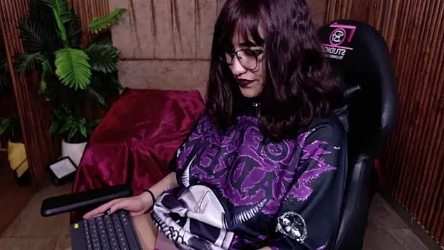 Kairy_tay's Live XXX Chat