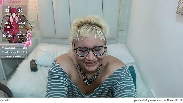 Echypyon_ Adlı Modelin Canlı XXX Sohbeti